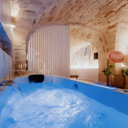 Suite Venusa - Jacuzzi Privatif - Hypercentre Montpellier Extérieur photo